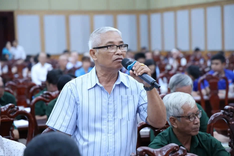 TP Hồ Chí Minh: Cử tri mong đại biểu 'lấy dân làm gốc', mang cái tài để thu phục nhân tâm TP Hồ Chí Minh: Cử tri mong đại biểu 'lấy dân làm gốc', mang cái tài để thu phục nhân tâm