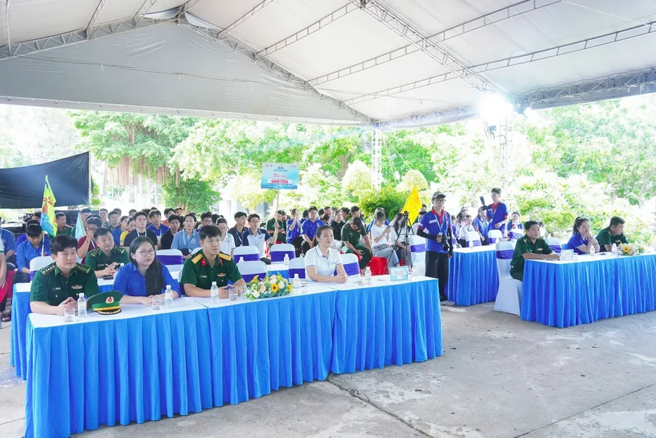TP Hồ Chí Minh: Gần 400 đoàn viên tham gia "Tuổi trẻ giữ biển" TP Hồ Chí Minh: Gần 400 đoàn viên tham gia "Tuổi trẻ giữ biển"