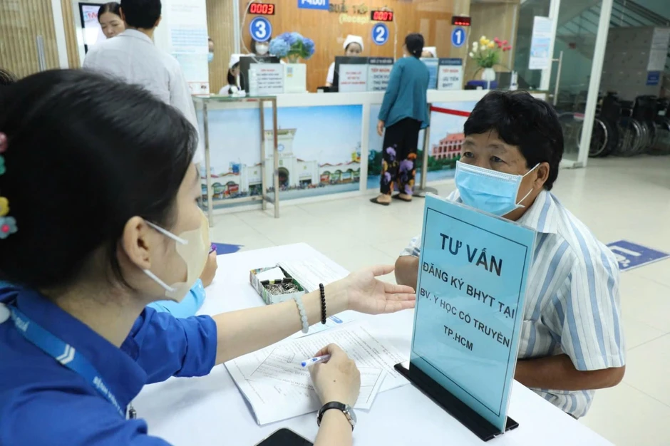 TP Hồ Chí Minh hỗ trợ tới 80% mức đóng BHXH tự nguyện cho người thuộc hộ nghèo TP Hồ Chí Minh hỗ trợ tới 80% mức đóng BHXH tự nguyện cho người thuộc hộ nghèo