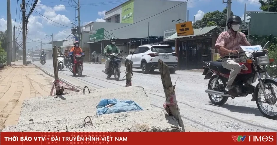 TP Hồ Chí Minh: Người dân khổ vì bụi bặm, nguy hiểm khi đường thi công kéo dài