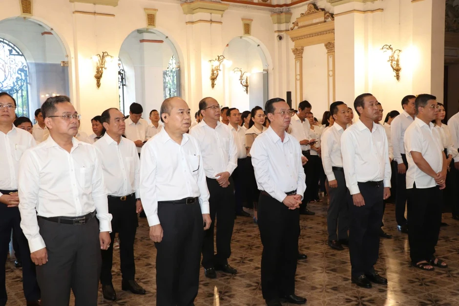 TP Hồ Chí Minh phát động ủng hộ Quỹ Vì biển đảo quê hương TP Hồ Chí Minh phát động ủng hộ Quỹ Vì biển đảo quê hương