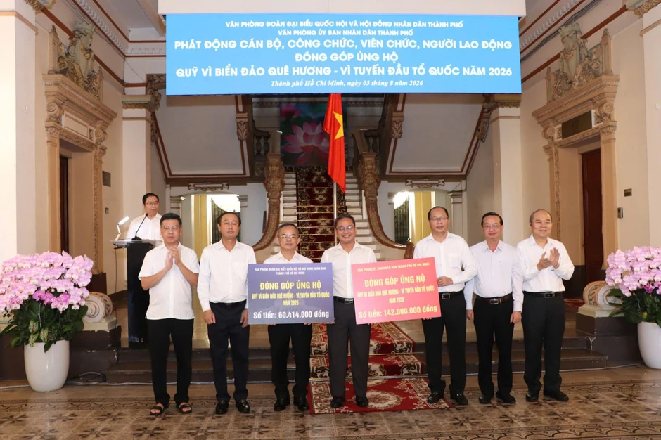 TP Hồ Chí Minh phát động ủng hộ Quỹ Vì biển đảo quê hương TP Hồ Chí Minh phát động ủng hộ Quỹ Vì biển đảo quê hương