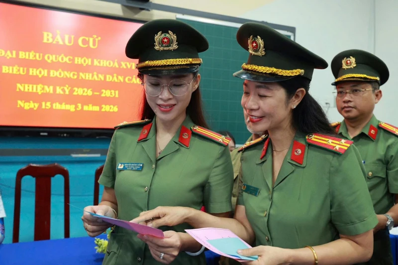 TP Hồ Chí Minh tri ân những đóng góp thầm lặng cho thành công cuộc bầu cử TP Hồ Chí Minh tri ân những đóng góp thầm lặng cho thành công cuộc bầu cử