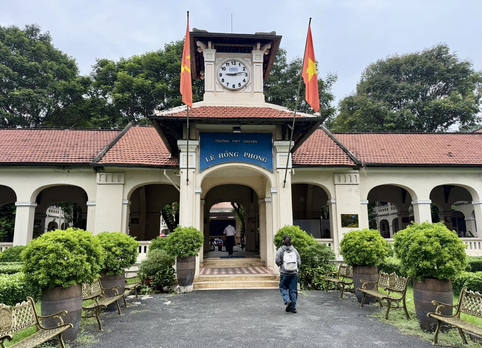 TP Hồ Chí Minh tuyển bổ sung học sinh vào lớp 11 chuyên TP Hồ Chí Minh tuyển bổ sung học sinh vào lớp 11 chuyên