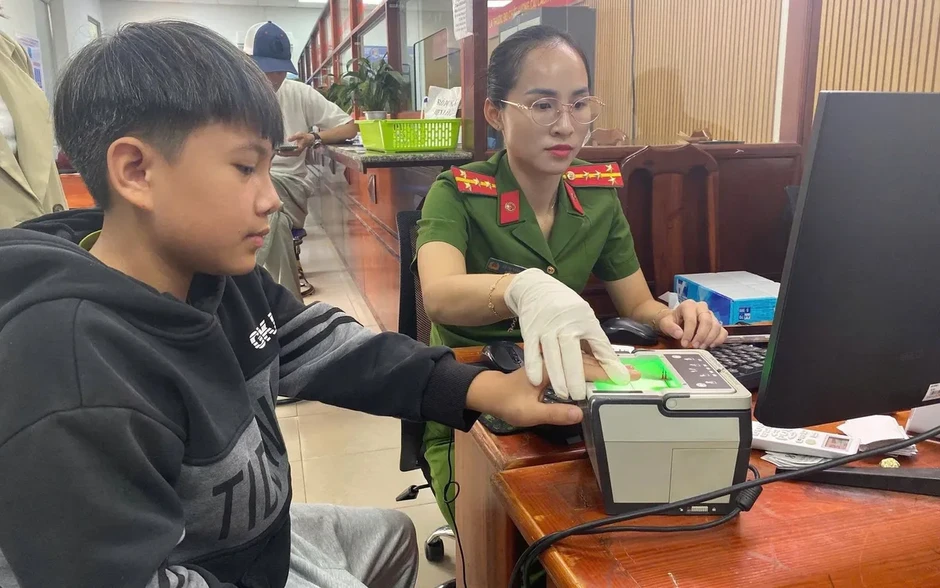 TP Hồ Chí Minh: Xuyên lễ cấp căn cước cho học sinh kịp kỳ thi TP Hồ Chí Minh: Xuyên lễ cấp căn cước cho học sinh kịp kỳ thi
