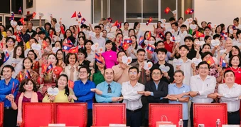 TPHCM: 102 gia đình Việt đồng hành cùng sinh viên Lào, Campuchia