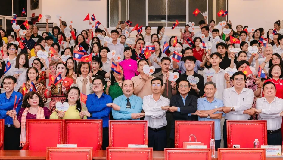 TPHCM: 102 gia đình Việt đồng hành cùng sinh viên Lào, Campuchia