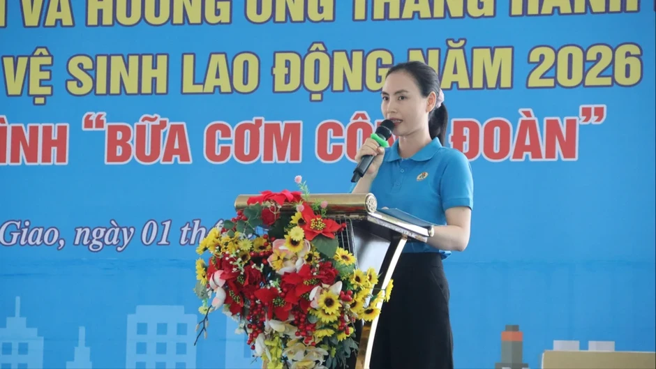 TP.HCM: 600 công đoàn viên, người lao động dự 'Bữa cơm Công đoàn', nhận nhiều phần quà dịp Lễ 1-5 TP.HCM: 600 công đoàn viên, người lao động dự 'Bữa cơm Công đoàn', nhận nhiều phần quà dịp Lễ 1-5