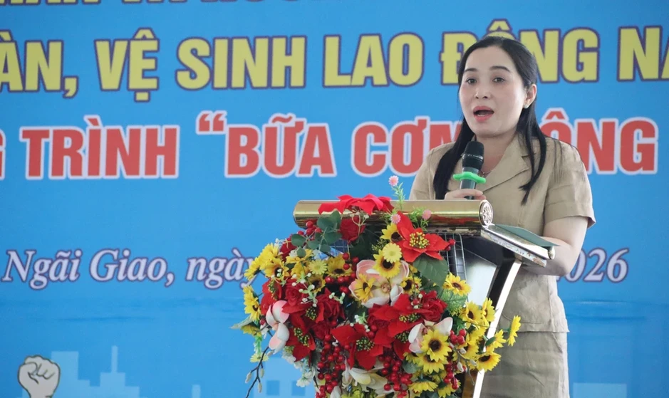 TP.HCM: 600 công đoàn viên, người lao động dự 'Bữa cơm Công đoàn', nhận nhiều phần quà dịp Lễ 1-5 TP.HCM: 600 công đoàn viên, người lao động dự 'Bữa cơm Công đoàn', nhận nhiều phần quà dịp Lễ 1-5