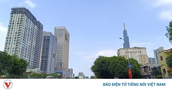 TP.HCM chiều mát rượi sau sáng nắng nóng, dự báo đêm 3/5 có mưa