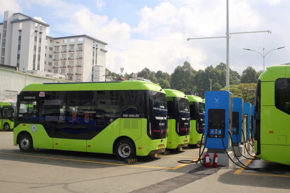 TPHCM có thêm 169 xe buýt điện trên 9 tuyến buýt từ ngày 1-3 TPHCM có thêm 169 xe buýt điện trên 9 tuyến buýt từ ngày 1-3