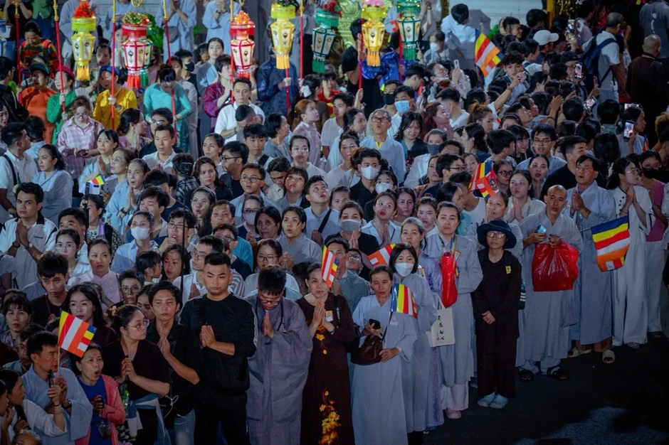 TP.HCM cung rước tượng Phật ngọc sơ sanh mở đầu Phật đản 2026