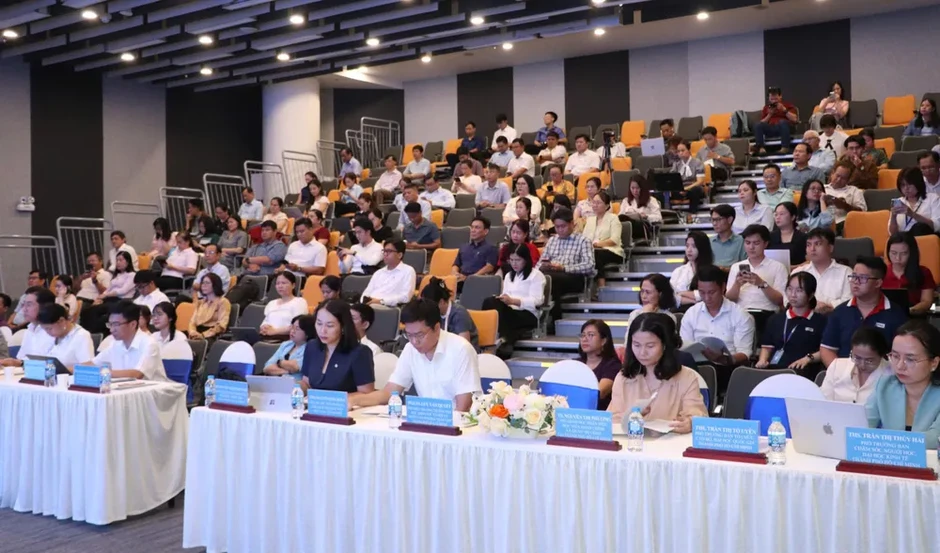 TPHCM đề xuất thu nhập đến 265 triệu đồng/tháng để thu hút chuyên gia TPHCM đề xuất thu nhập đến 265 triệu đồng/tháng để thu hút chuyên gia