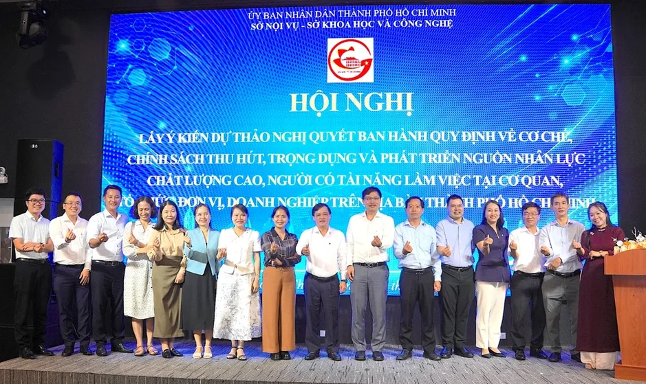 TPHCM đề xuất thu nhập đến 265 triệu đồng/tháng để thu hút chuyên gia TPHCM đề xuất thu nhập đến 265 triệu đồng/tháng để thu hút chuyên gia