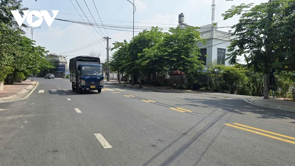 TP.HCM điều chỉnh vạch kẻ đường bất hợp lý sau phản ánh TinVina