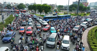 TPHCM dự kiến cấm ô tô tải trên 1 tấn, xe khách trên 29 chỗ vào nội đô từ 6-22h