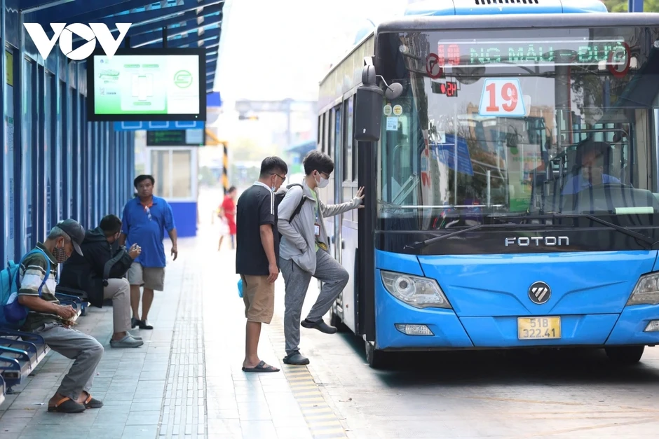 TP.HCM gấp rút hoàn thiện chính sách để kịp miễn phí vé xe buýt dịp 30/4 TP.HCM gấp rút hoàn thiện chính sách để kịp miễn phí vé xe buýt dịp 30/4