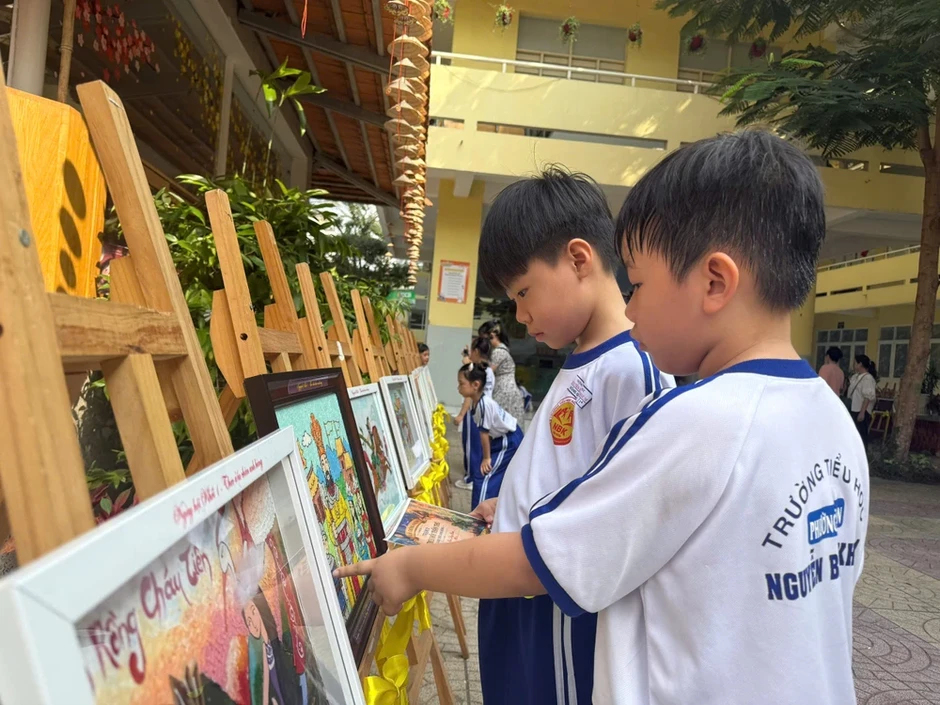 TP.HCM: Học sinh lớp 1 hóa thân nhân vật lịch sử, học qua trò chơi TP.HCM: Học sinh lớp 1 hóa thân nhân vật lịch sử, học qua trò chơi