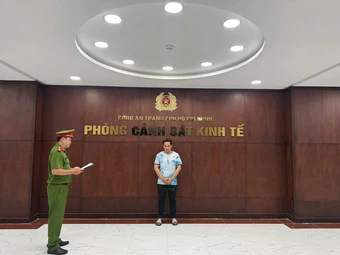 TP.HCM: Khởi tố ông chủ chuỗi K.W Sneaker, thu hơn 1.400 đôi giày giả nhãn hiệu Nike, Adidas, New Balance, Onitsuka Tiger gần 3,4 tỷ đồng