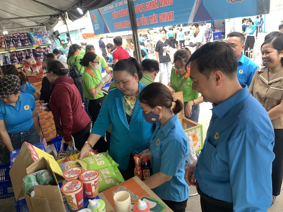 TP.HCM: Phường Hiệp Bình tổ chức nhiều chương trình phúc lợi trong tháng công nhân TP.HCM: Phường Hiệp Bình tổ chức nhiều chương trình phúc lợi trong tháng công nhân