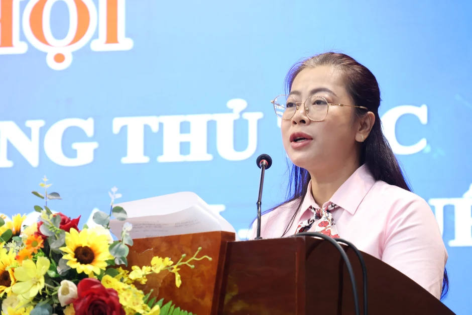 TPHCM: "Cầm tay chỉ việc" người dân thủ tục đăng ký hộ kinh doanh TPHCM: "Cầm tay chỉ việc" người dân thủ tục đăng ký hộ kinh doanh