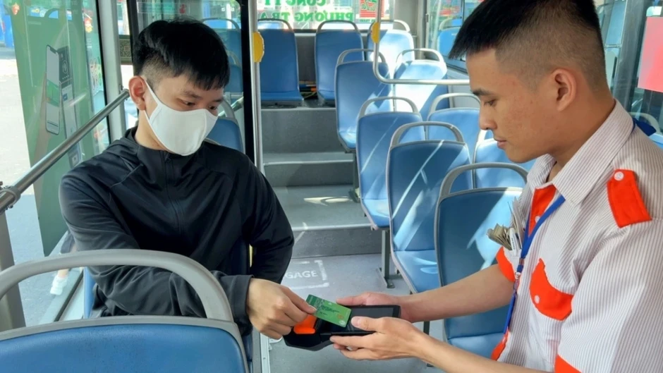 TP.HCM thí điểm bỏ vé giấy trên 16 tuyến xe buýt TP.HCM thí điểm bỏ vé giấy trên 16 tuyến xe buýt