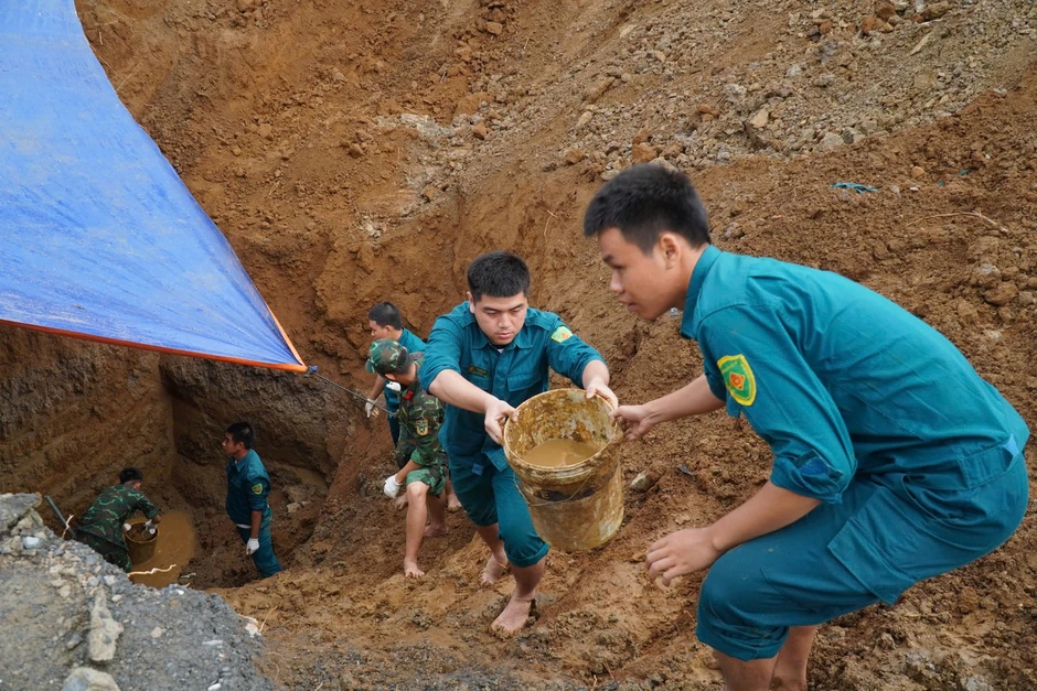 TPHCM: Tìm thấy 3 hài cốt liệt sĩ được chôn dưới giếng nước gần 60 năm trước TPHCM: Tìm thấy 3 hài cốt liệt sĩ được chôn dưới giếng nước gần 60 năm trước