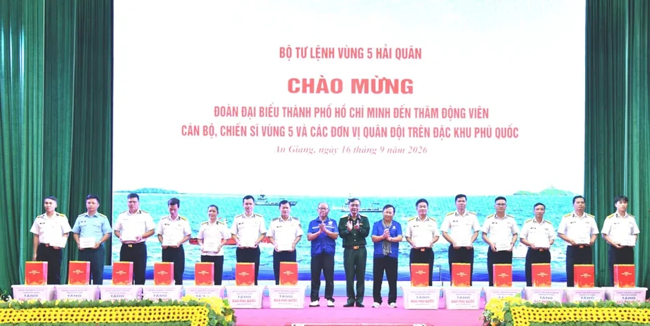 TPHCM trao tặng nhiều công trình đến cán bộ, chiến sĩ ở đặc khu Phú Quốc TPHCM trao tặng nhiều công trình đến cán bộ, chiến sĩ ở đặc khu Phú Quốc
