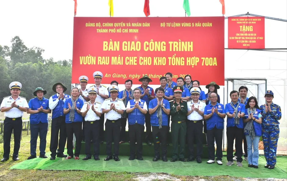 TPHCM trao tặng nhiều công trình đến cán bộ, chiến sĩ ở đặc khu Phú Quốc TPHCM trao tặng nhiều công trình đến cán bộ, chiến sĩ ở đặc khu Phú Quốc
