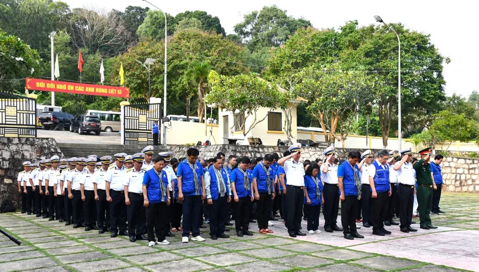 TPHCM trao tặng nhiều công trình đến cán bộ, chiến sĩ ở đặc khu Phú Quốc TPHCM trao tặng nhiều công trình đến cán bộ, chiến sĩ ở đặc khu Phú Quốc