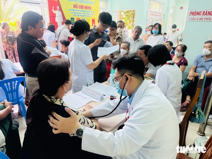 TP.HCM triển khai hồ sơ sức khỏe điện tử toàn dân, dễ dàng tra cứu lịch sử khám bệnh TP.HCM triển khai hồ sơ sức khỏe điện tử toàn dân, dễ dàng tra cứu lịch sử khám bệnh
