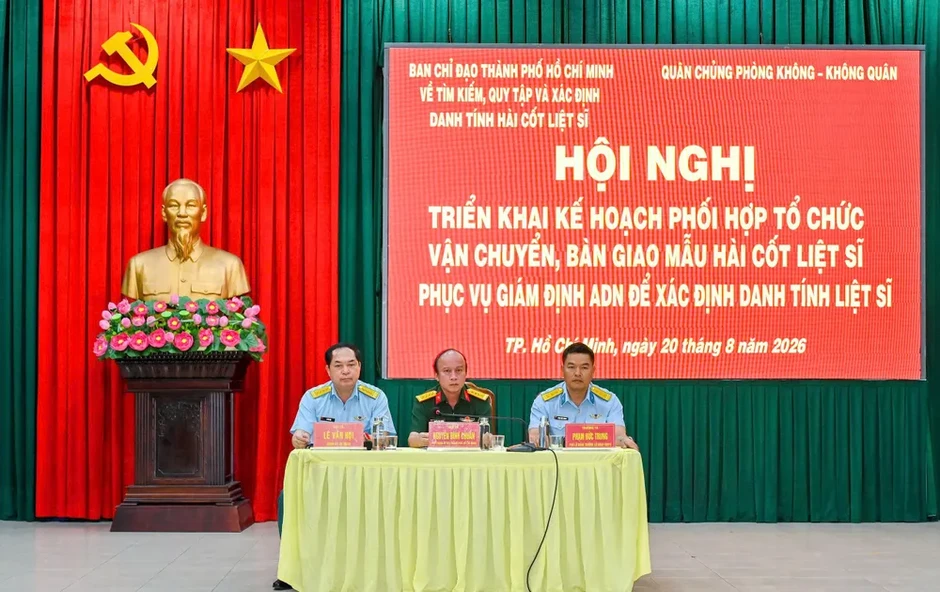 TPHCM vận chuyển hơn 7.100 mẫu hài cốt liệt sĩ bằng máy bay quân sự TPHCM vận chuyển hơn 7.100 mẫu hài cốt liệt sĩ bằng máy bay quân sự
