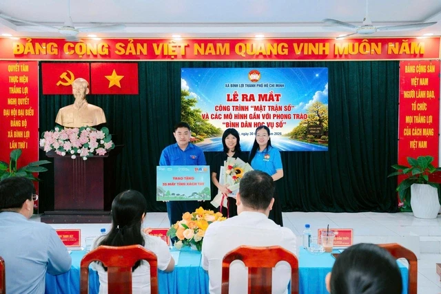 TPHCM: Xã Bình Lợi ra mắt công trình "Mặt trận số" TPHCM: Xã Bình Lợi ra mắt công trình "Mặt trận số"