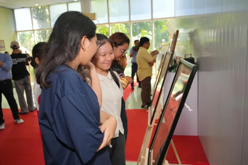 Trải nghiệm không gian trưng bày chuyên đề “50 năm Thành phố mang tên Bác trong dòng chảy Báo chí Cách mạng” Trải nghiệm không gian trưng bày chuyên đề “50 năm Thành phố mang tên Bác trong dòng chảy Báo chí Cách mạng”