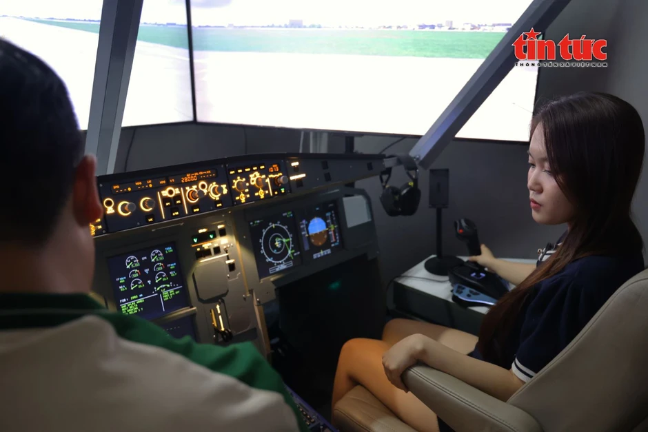 Trải nghiệm mô phỏng lái máy bay tại quán cà phê ở TP Hồ Chí Minh Trải nghiệm mô phỏng lái máy bay tại quán cà phê ở TP Hồ Chí Minh