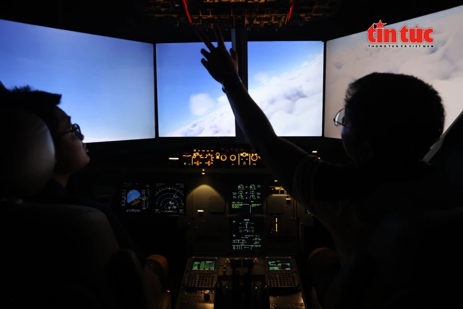 Trải nghiệm mô phỏng lái máy bay tại quán cà phê ở TP Hồ Chí Minh Trải nghiệm mô phỏng lái máy bay tại quán cà phê ở TP Hồ Chí Minh