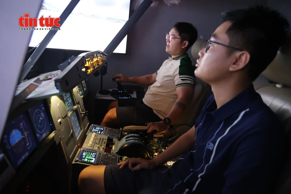 Trải nghiệm mô phỏng lái máy bay tại quán cà phê ở TP Hồ Chí Minh Trải nghiệm mô phỏng lái máy bay tại quán cà phê ở TP Hồ Chí Minh