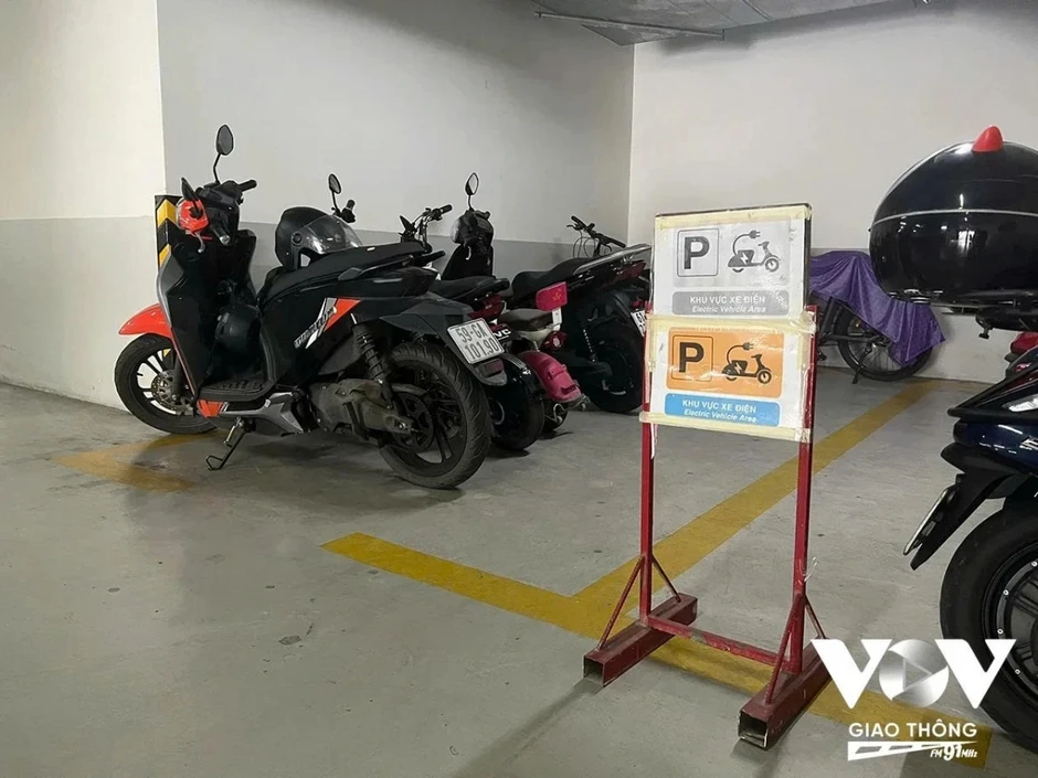 Trạm sạc xe điện tại chung cư: Phân vùng không gian và cô lập rủi ro Trạm sạc xe điện tại chung cư: Phân vùng không gian và cô lập rủi ro