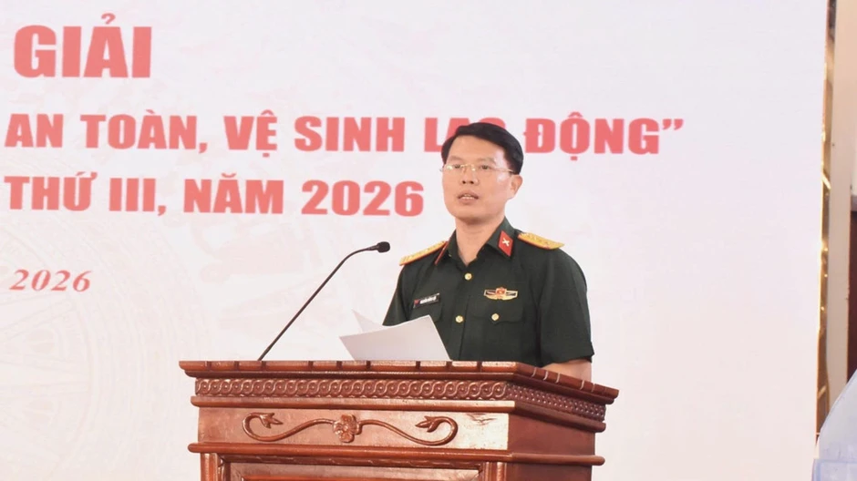 Trao giải cuộc thi “Tìm hiểu kiến thức an toàn, vệ sinh lao động" trong Công đoàn Quân đội lần thứ III