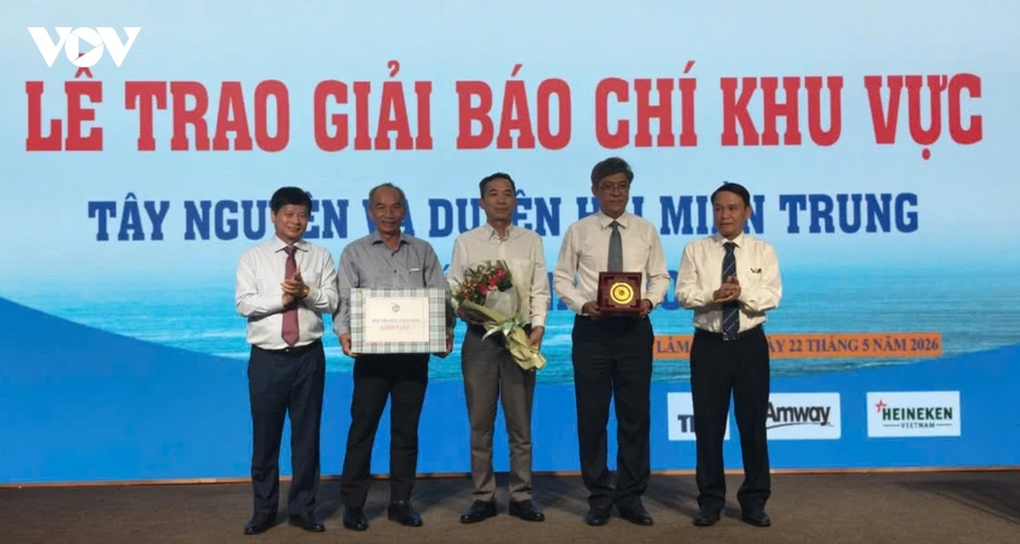 Trao giải tác phẩm báo chí xuất sắc khu vực Tây Nguyên và Duyên hải miền Trung