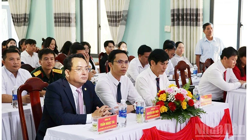 Trao Giải thưởng Huỳnh Thúc Kháng xã Thạnh Bình lần thứ nhất năm 2026
