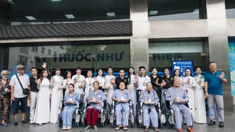 Trao tặng 1.000 suất ăn 0 đồng và xe lăn cho bệnh nhân tại Bệnh viện Nội tiết Trung ương