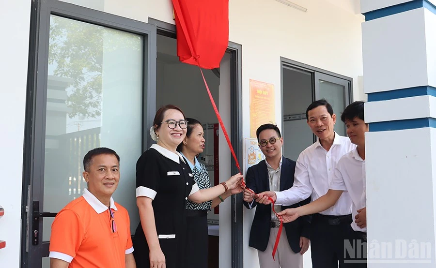 Trao tặng phòng chăm sóc nha khoa chuyên biệt dành cho trẻ khuyết tật Trao tặng phòng chăm sóc nha khoa chuyên biệt dành cho trẻ khuyết tật