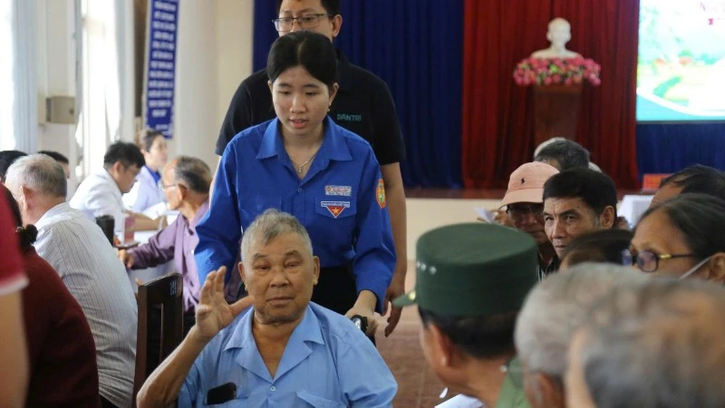 Tri ân người có công với cách mạng trên vùng “đất lửa” Xuân Lộc Tri ân người có công với cách mạng trên vùng “đất lửa” Xuân Lộc