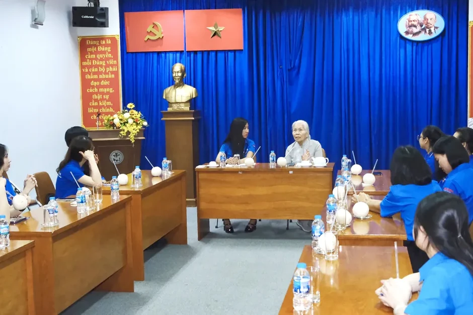 Tri ân và tự hào Tri ân và tự hào