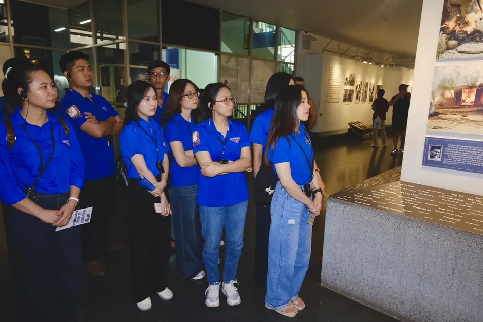 Tri ân và tự hào Tri ân và tự hào