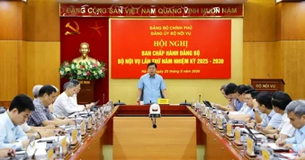 Triển khai đồng bộ các nhiệm vụ chính trị, công tác xây dựng Đảng và nhiệm vụ chuyên môn của Bộ Nội vụ