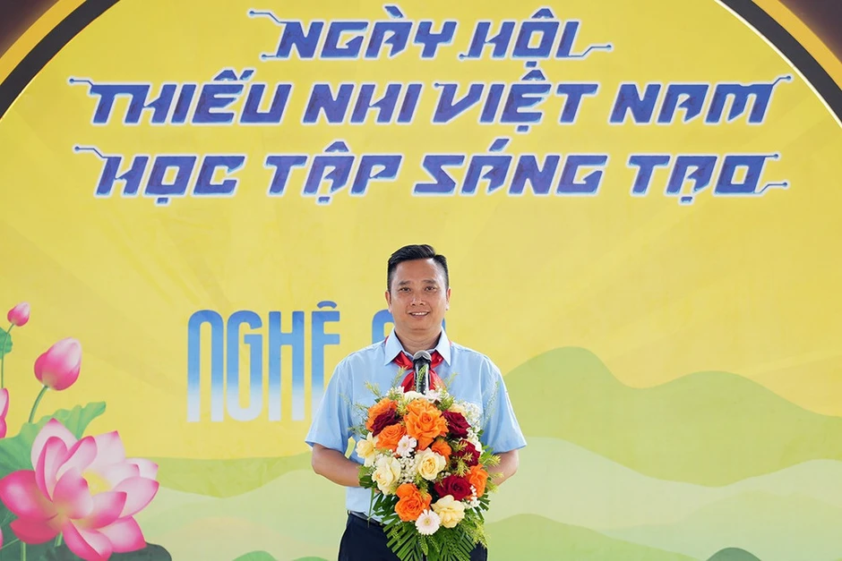Triển khai "Hành trình truyện tranh sáng tạo" trong thiếu nhi cả nước Triển khai "Hành trình truyện tranh sáng tạo" trong thiếu nhi cả nước