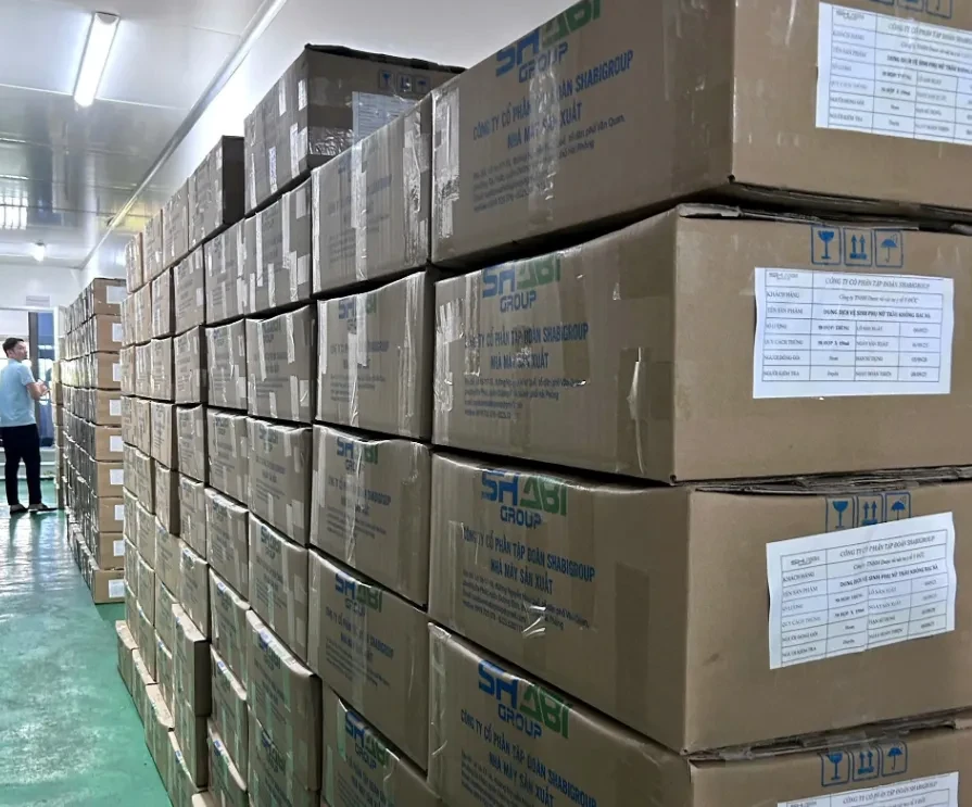 Triệt phá cơ sở sản xuất hàng giả quy mô lớn núp bóng doanh nghiệp ở Hải Phòng Triệt phá cơ sở sản xuất hàng giả quy mô lớn núp bóng doanh nghiệp ở Hải Phòng