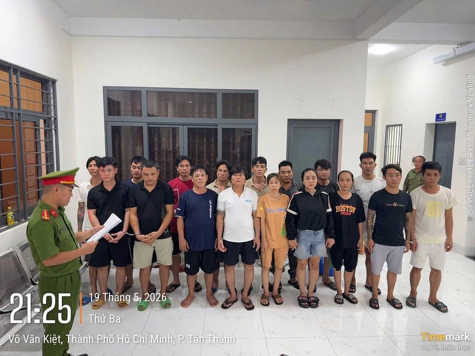 Triệt phá đường dây mua bán ma túy, tổ chức sử dụng trái phép chất ma túy tại nhà riêng ở TP.HCM Triệt phá đường dây mua bán ma túy, tổ chức sử dụng trái phép chất ma túy tại nhà riêng ở TP.HCM